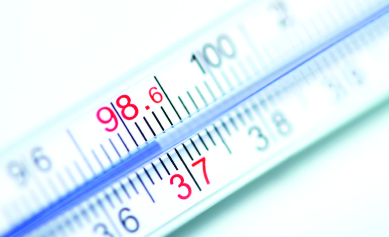 هو الدقيقة حرارة درجة الوسيلة جسم لقياس الحرارة الإنسان مقياس تصيب جسم