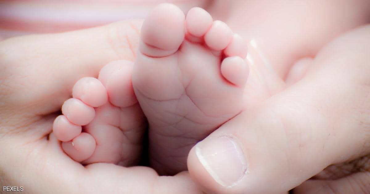 أول مولودة تحمل أجساما مضادة لكوفيد- 19 بعد تطعيم الأم