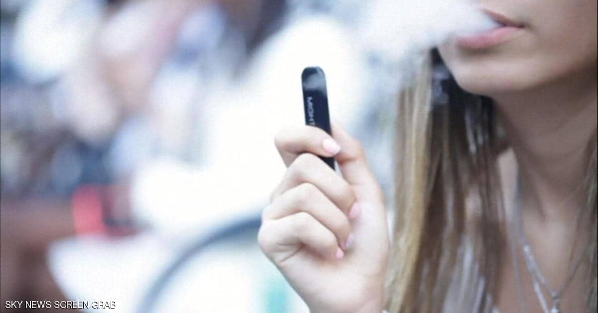 دراسة.. تدخين الفايب يزيد احتمال الإصابة بكورونا