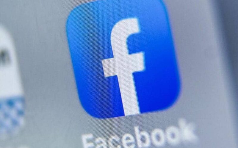 فيسبوك يزيل حسابات فرنسية وروسية مضللة في إفريقيا