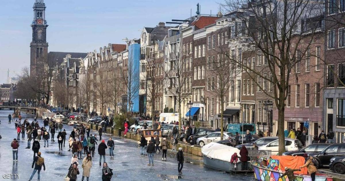 أمستردام تختبر قوارب كهربائية ذاتية القيادة في قنواتها