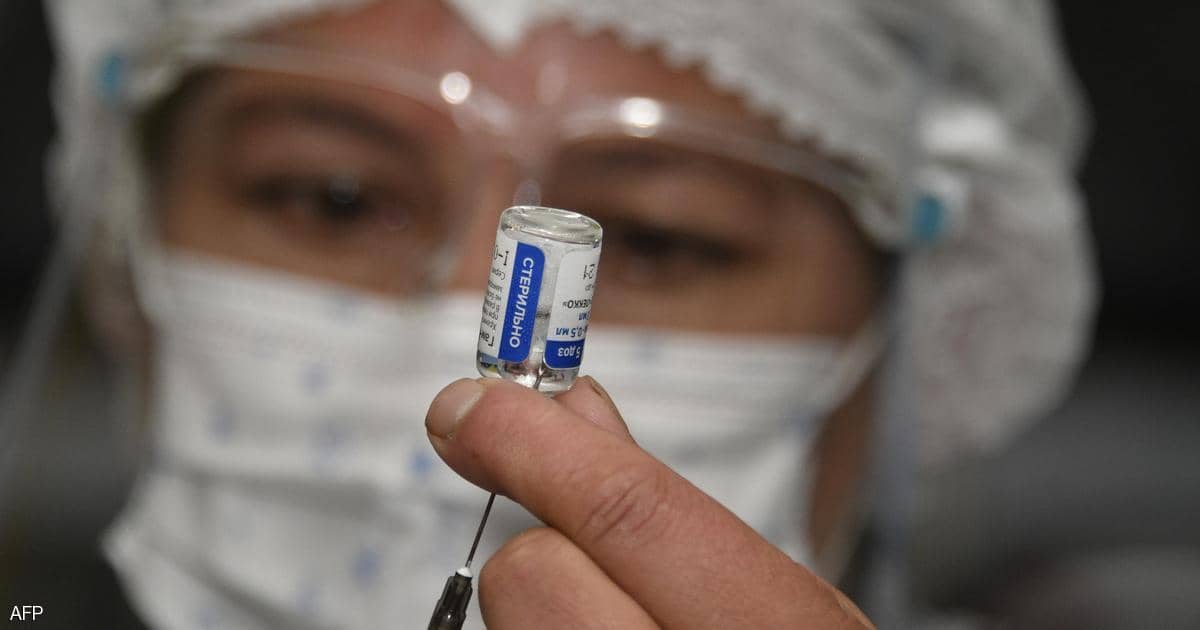اللقاح أم الدواء؟ خبراء الصحة يكشفون خطأ "مكلفا للأرواح"