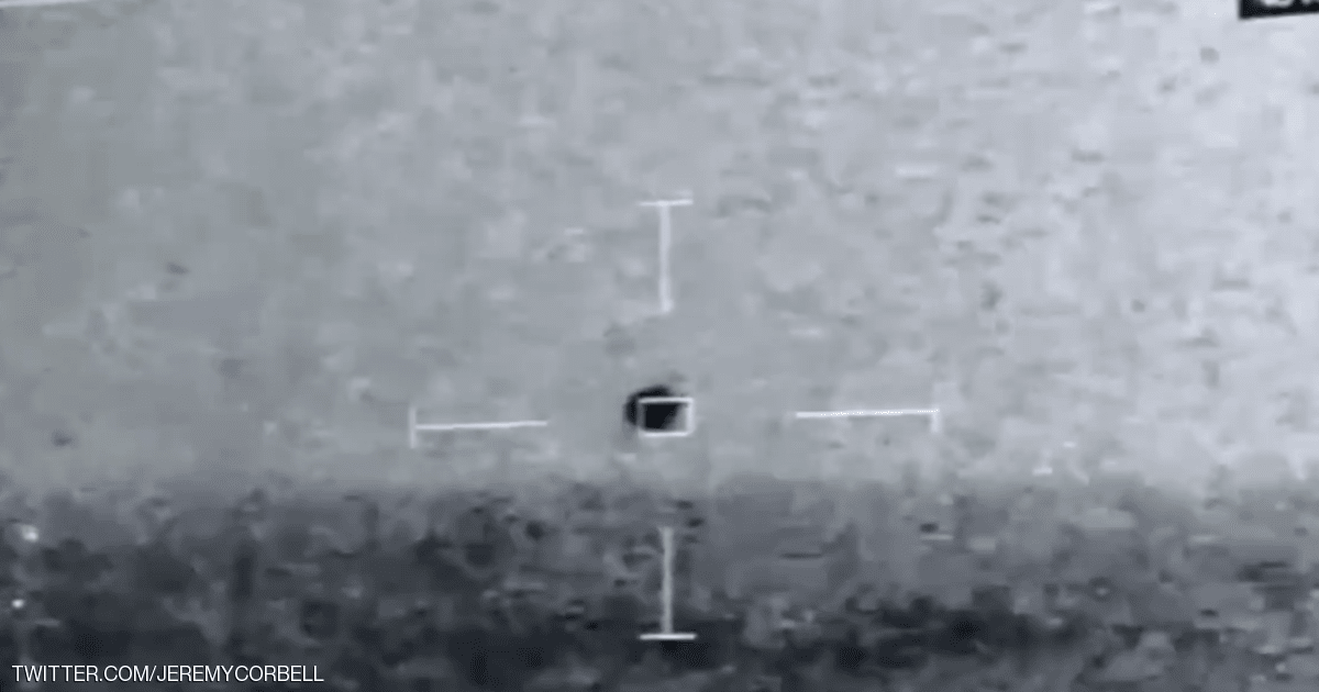 تسريب فيديو للبحرية الأميركية يوثق "جسما طائرا غريبا"