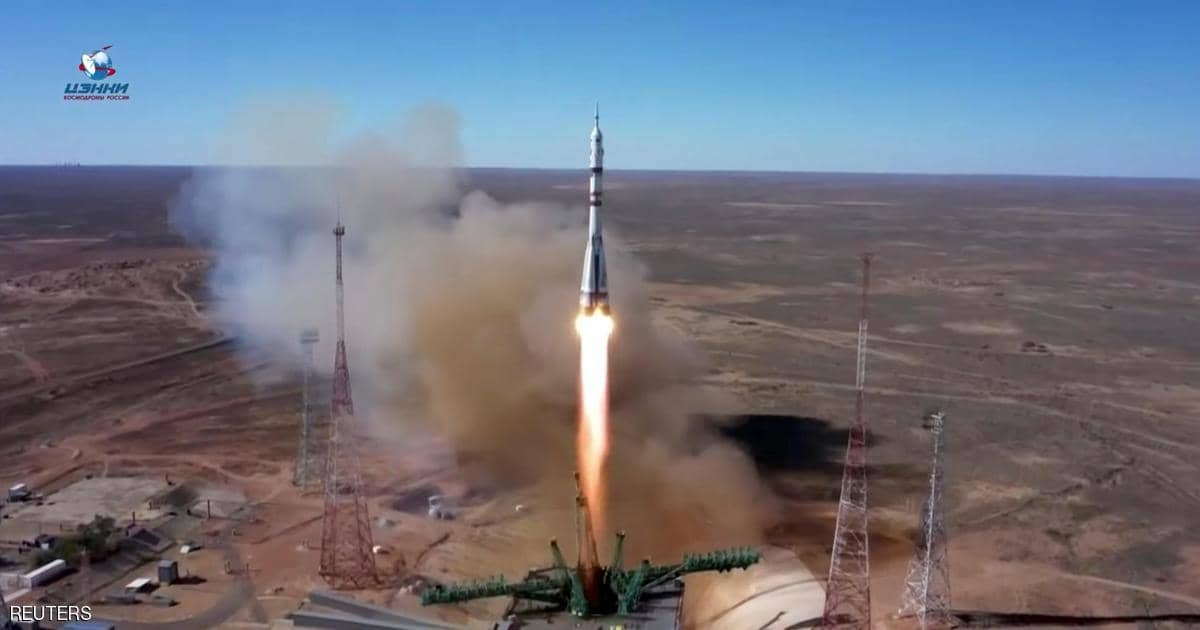 طاقم سينمائي روسي ينطلق إلى الفضاء لإنتاج أول فيلم في المدار