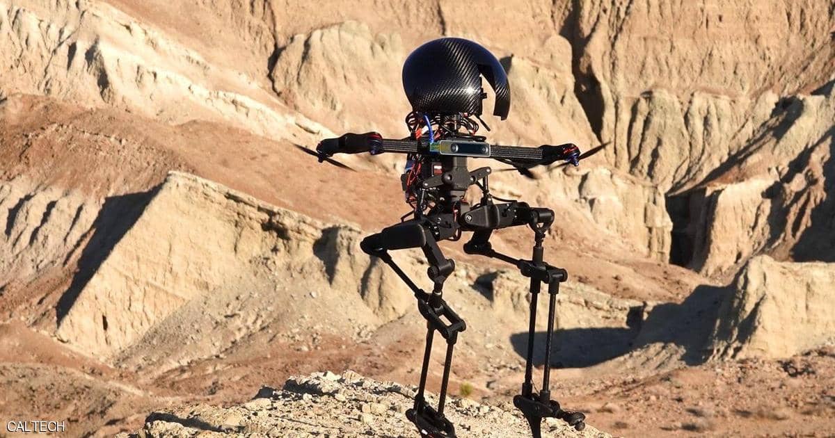فيديو.. ابتكار روبوت يمشي على الحبل ويطير في الهواء
