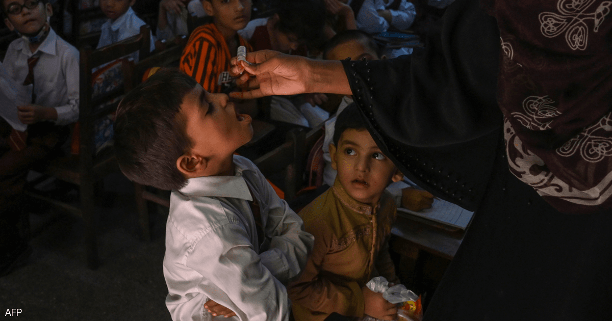 في "يومه العالمي".. ما أبرز أعراض شلل الأطفال وجهود مكافحته؟
