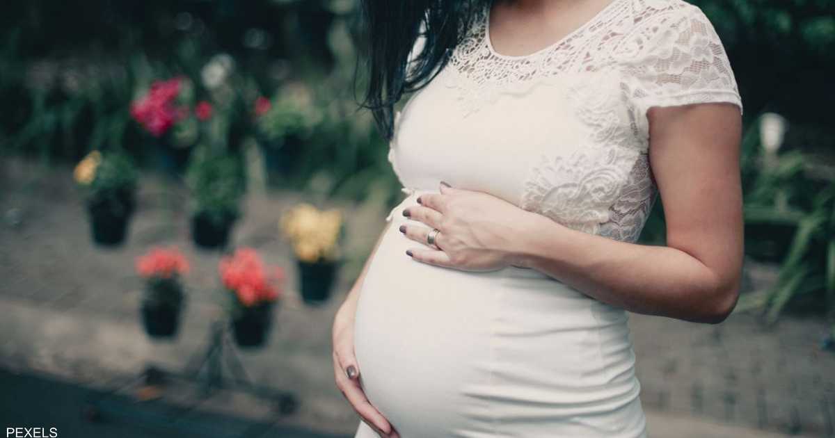 الحوامل ولقاح كورونا.. دراسة طبية تكشف المخاطر والفوائد