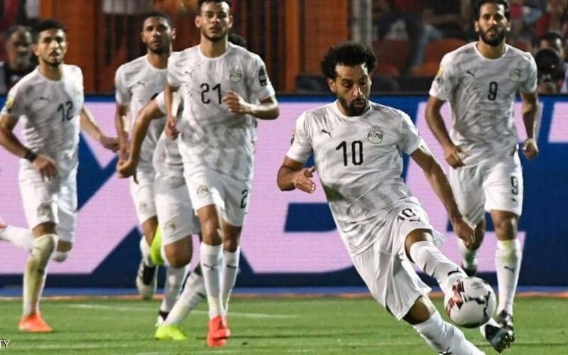 المنتخب المصري يفوز على أوغندا ويتصدر مجموعته في كأس أمم أفريقيا