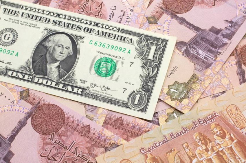 سعر الدولار أمام الجنيه المصري اليوم يصل إلى أعلى مستوى منذ 5 سنوات 