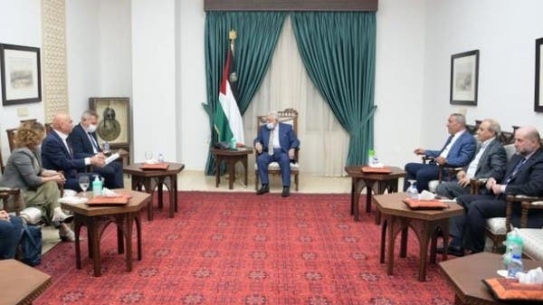 رئيس فلسطين يلتقي وفدا من حزب ميرتس الإسرائيلي في رام الله