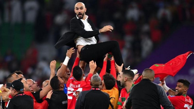 ما هي الهدايا التي حصل عليها لاعبي المنتخب المغربي بعد التأهل للدور النصف النهائي