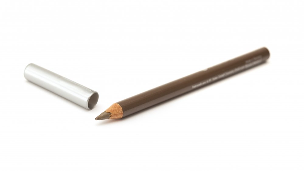 قلم مخصص لتطبيق النمش الزائف
