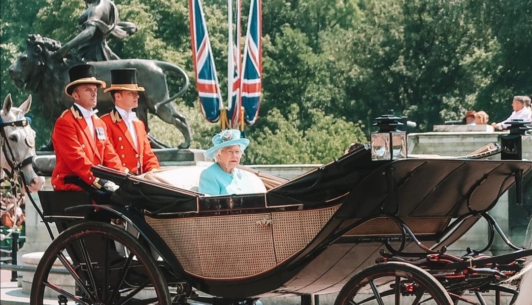 الملكة إليزابيث في يوم ميلادها الرسمي- الصورة من إنستغرام