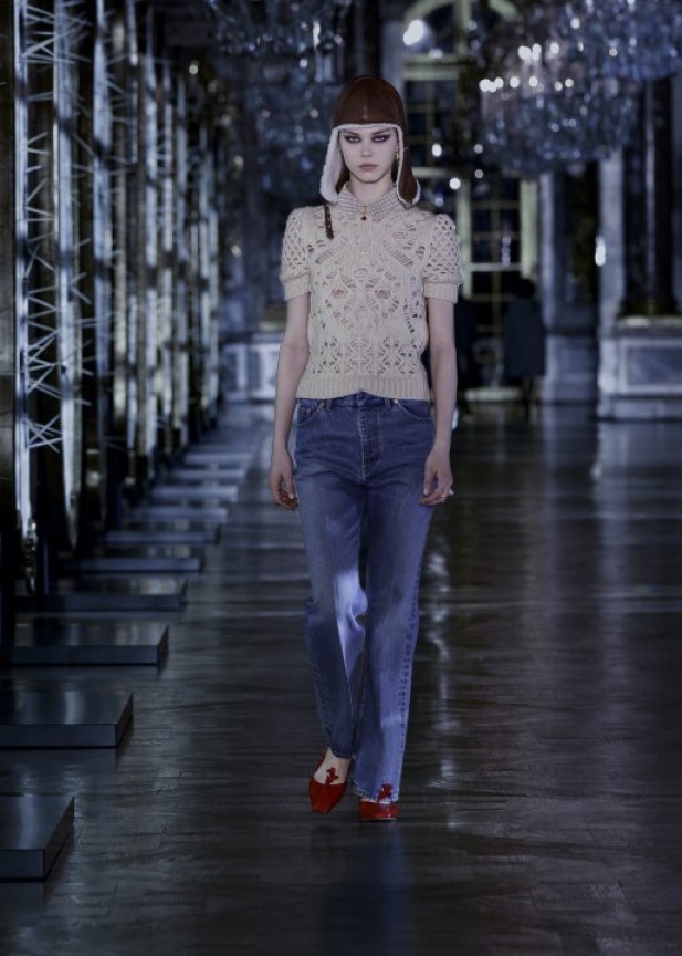 بنطلون جينز من كريستيان ديور  Christian Dior 