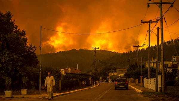 حرائق اليونان المتواصلة تجبر المئات على الفرار وتدمّر منازل
