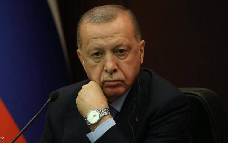 مصر ترد على أردوغان باستدعاء القائم بالأعمال التركي في القاهرة