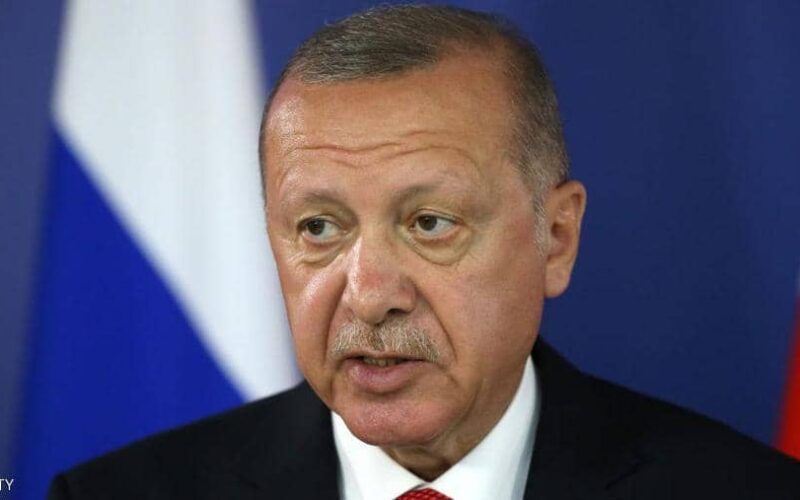 أردوغان يهدد الاتحاد الأوروبي بفتح بوابات اللاجئين