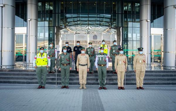 شرطة دبي تكرم رجالها تقديرا لجهودهم في تعزيز الأمن بالمجتمع