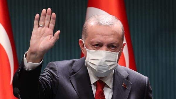 أردوغان يشعل موجة غضب.. بعد تصريحات عن محجبات المعارضة