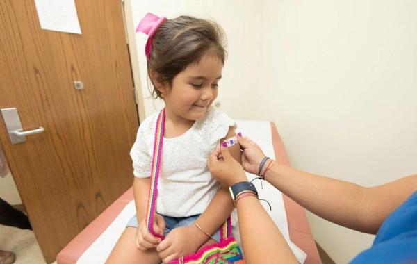 المركز الأمريكي للسيطرة على الأمراض: نقص تطعيم الأطفال سيعيد مرضاً خطيراً