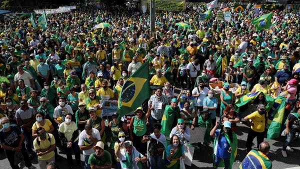 الآلاف يتظاهرون في البرازيل تأييداً للرئيس رغم انشار كورونا