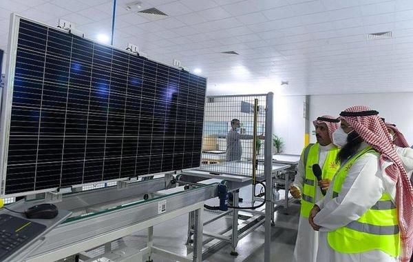 السعودية: تدشين أكبر مصنع لإنتاج الألواح الشمسية في منطقة الشرق الأوسط وشمال أفريقيا