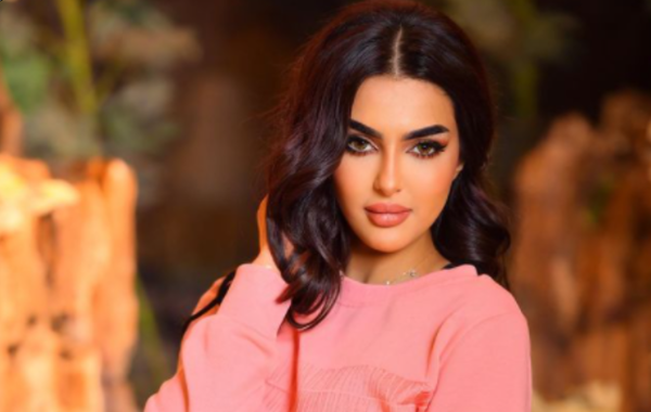 ملكة جمال السعودية رومي القحطاني تنافس على لقب ملكة جمال العرب