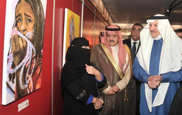 السفير السعودي بالقاهرة يشارك في افتتاح صالون بيت الفن الدولي