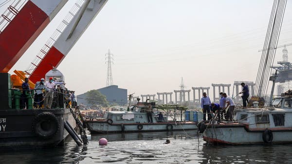 مقتل خمسة وفقدان كثيرين في غرق عبارة في بنغلادش