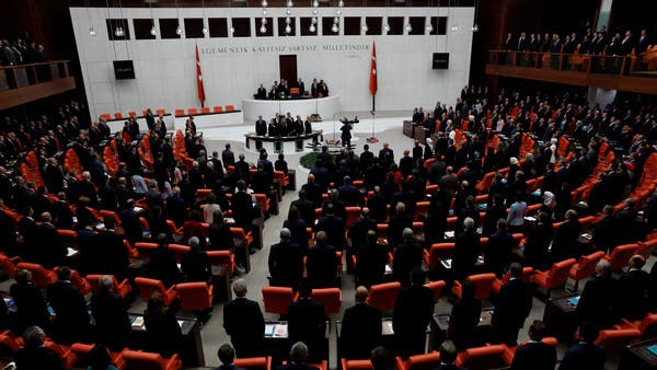 وسط انتقادات.. برلمان تركيا يمدد قانون “مكافحة الإرهاب”