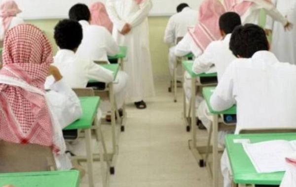 السماح لطلاب وطالبات الثانوية بإحضار الهواتف الذكية داخل المدارس في السعودية