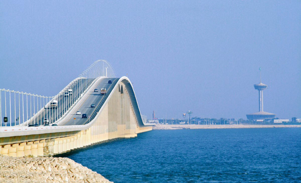 إعادة افتتاح جسر الملك فهد ستضيف المليارات إلى اقتصاد البحرين