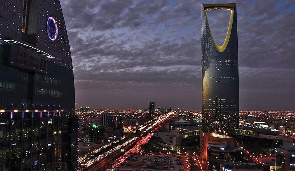 مفتي السعودية يوجه نصيحة للموظفين والعاملين في جميع القطاعات