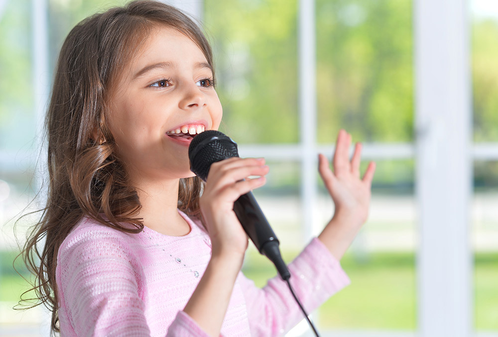 دليلك عندما يريد طفلك أن يصبح مغني أوبرا