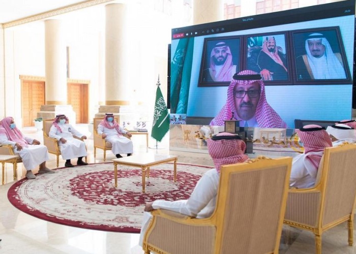 أمير الباحة يُطلق مُبادرة "كُن رياديًا" عبر الاتصال المرئي