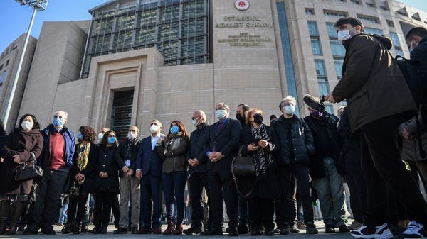أردوغان وحزبه: محاكمة جديدة في تركيا “لتخويف” الإعلام والمجتمع المدني