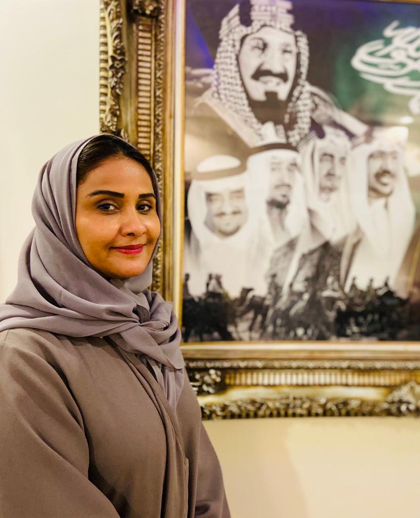 لدعم الأسر والمصابين بمتلازمة داون الأميرة دانية بنت عبد الله آل سعود تصدر كتابًا بعنوان متلازمة السعادة