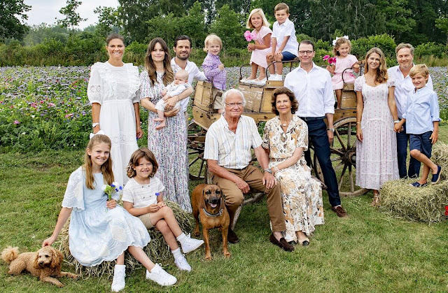 العائلة المالكة السويدية تنشر صورة عائلية جديدة لصيف 2021