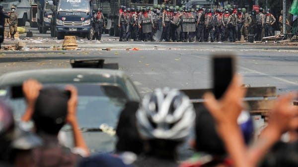 سقوط قتلى إثر استخدام الأمن الرصاص ضد المحتجين في ميانمار