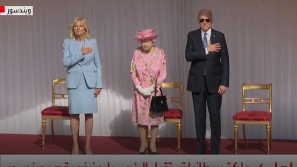 الرئيس الأميركي يصل قصر ويندسور للقاء الملكة إليزابيث الثانية