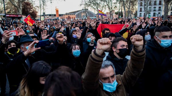 احتجاجات متواصلة بإسبانيا.. ومطالبات بإطلاق مغني راب