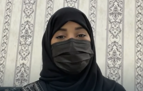 ممرضة سعودية تنقذ 3 أشخاص أثناء سفرها بالصدفة.. والمجتمع يحتفي بها