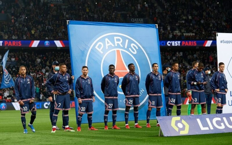 وفاة مبامي لاعب باريس سان جيرمان نتيجة سكتة قلبية مفاجئة