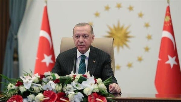 داوود أوغلو: الشعب يدفع ثمن تصفية الحسابات داخل حزب أردوغان