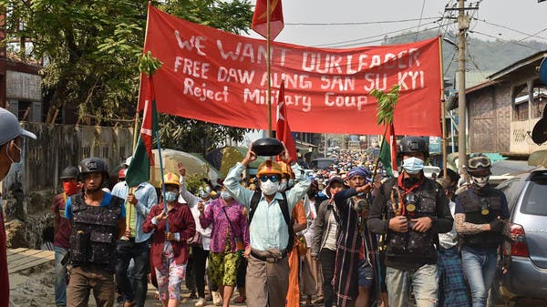 محتجو ميانمار يتحدون الجيش ويطالبون بالتدخل الدولي
