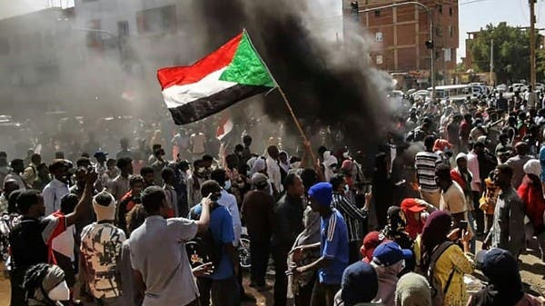 الشرطة السودانية تعلن مقتل مواطن بمظاهرات الأحد وإصابة 22 من الأمن