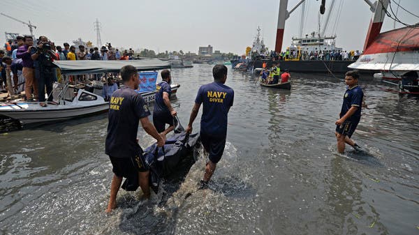 اصطدام قاربين بنهر في بنغلادش.. ومقتل 26 شخصاً