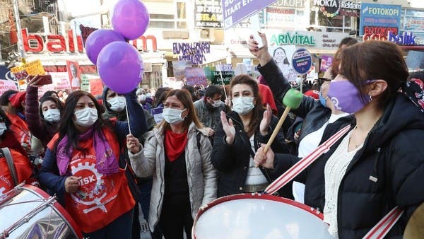 “نبأ مدمر”.. استنكار دولي لانسحاب تركيا من اتفاق المرأة