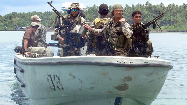 القوات الفلبينية تقتل قائداً في “أبو سياف” وتنقذ رهائن