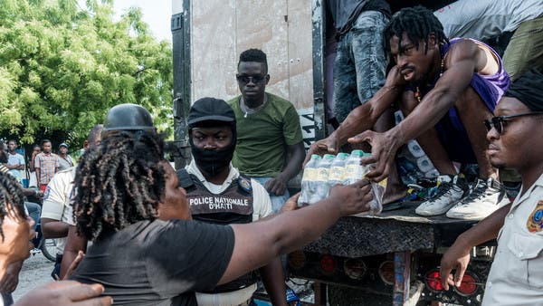 العصابات تساعد بجهود الإغاثة في هايتي وتعلن هدنة فيما بينها